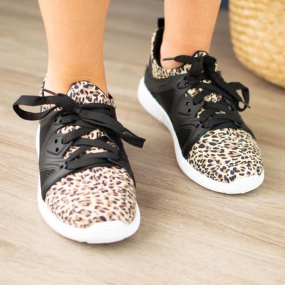 MEOW Sneakers - Picture 4 of 8